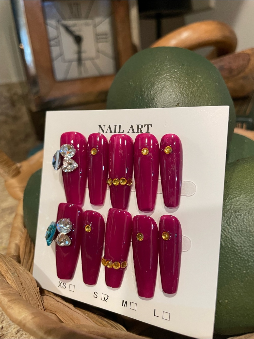 Nail Art Press-On Set in Deep Fuchsia with Gem Accents